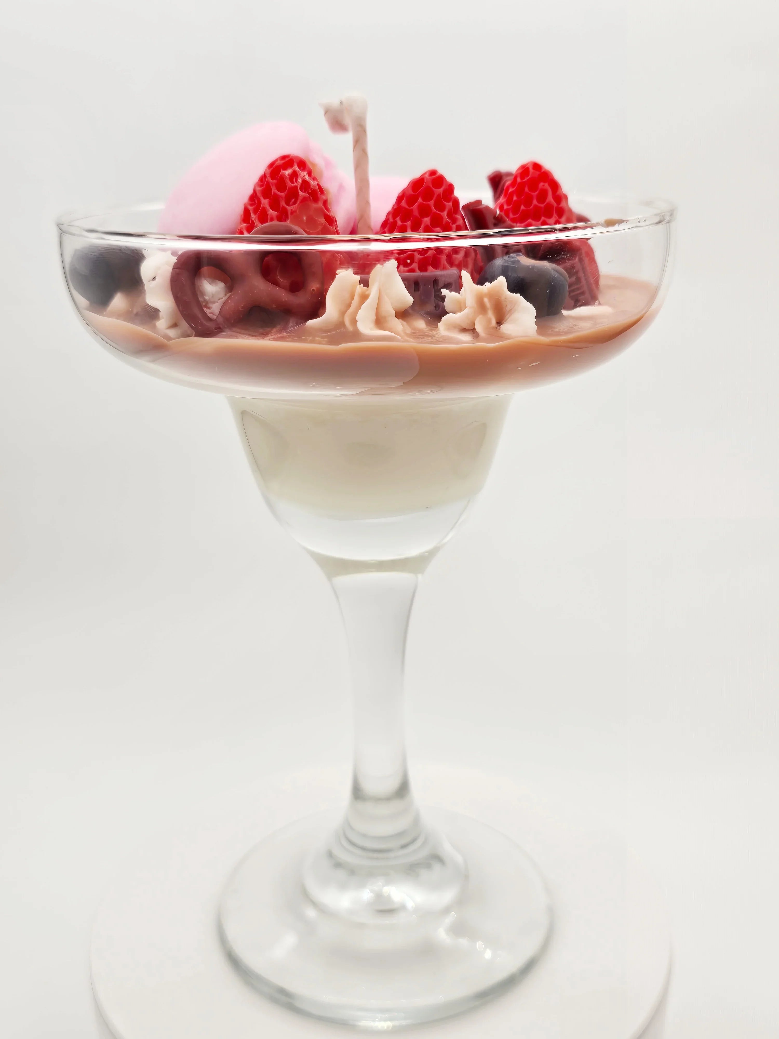 Chocolate_Dessert_Soy_Wax_Candle_-_Cute_Macaron_Berry_Candle_Decor-_Aesthetic_Handmade_Gift
