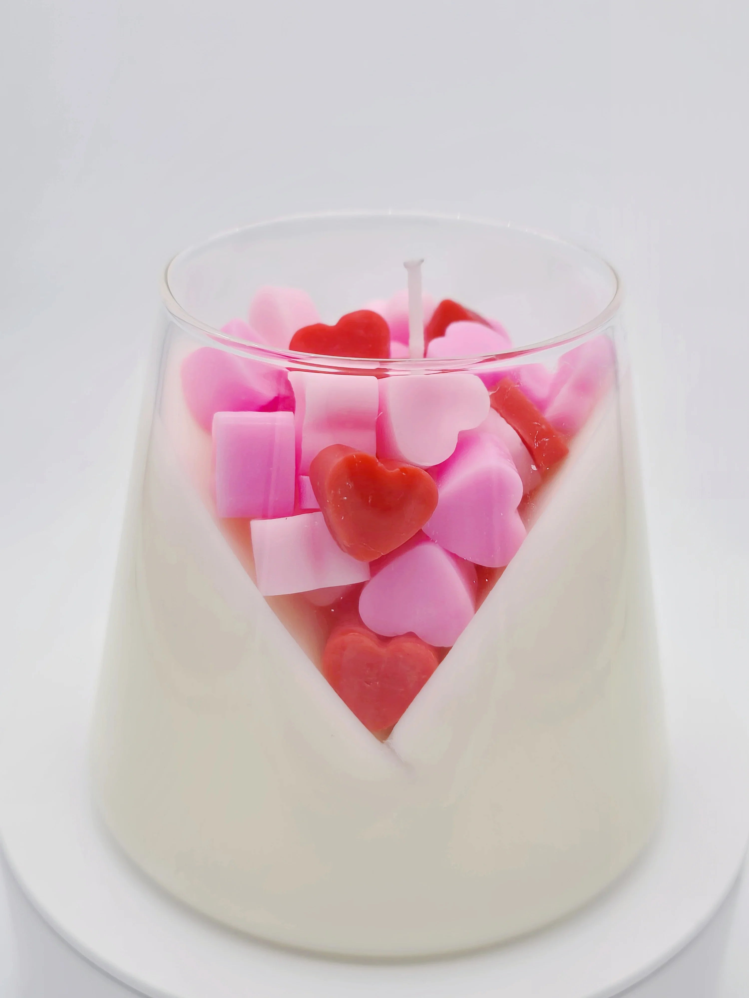 Heart_Overflow_Candle_Love_Spell_Scented_Soy_Wax_Art_Gift_for_Her